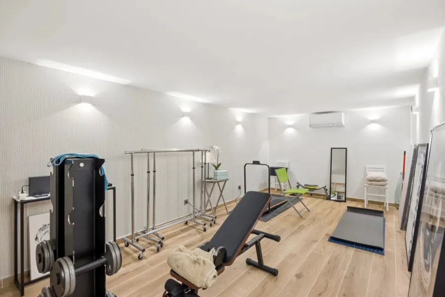 Magnifique rénovation dans un domaine fermé - 9