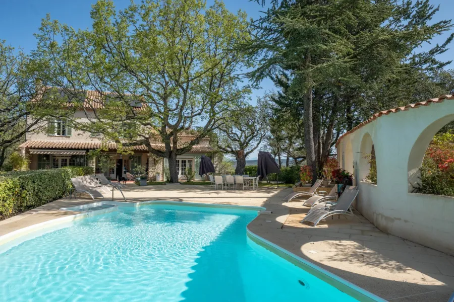 Domaine Provençal d’exception 40 minutes d'Aix en Provence