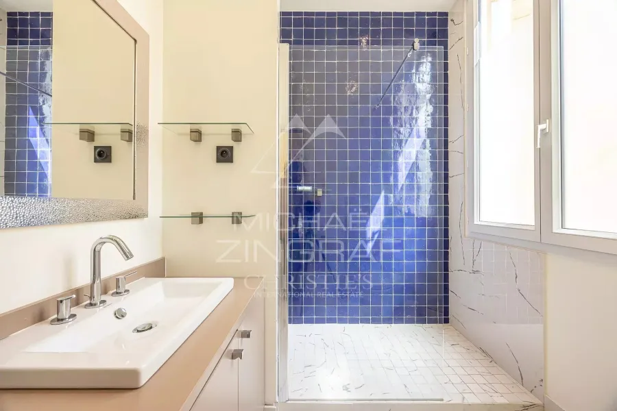 Appartement T4 Traversant au Cœur de Cannes - 8