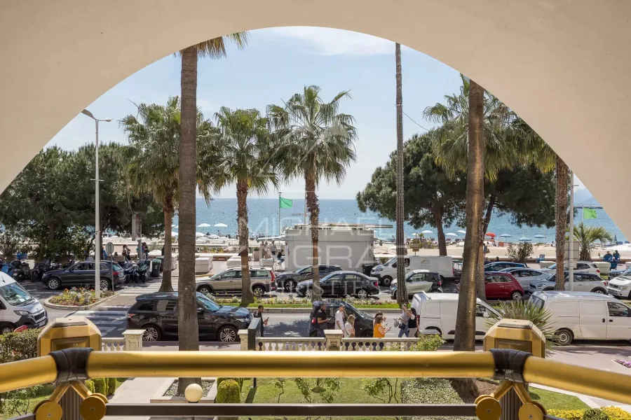 Cannes Croisette – Prächtige Wohnung mit Panoramablick auf das Meer - 1