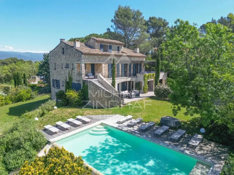 Roussillon - Superbe maison en pierre avec piscine et vues panoramiques exceptionnelles - 3
