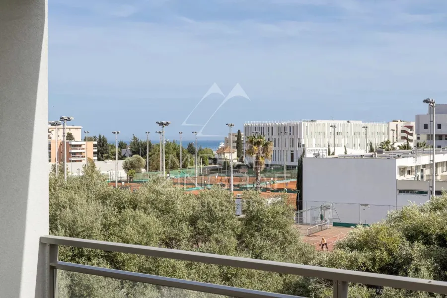 ANTIBES – DUPLEX DERNIER ÉTAGE – TERRASSES SUD – RÉSIDENCE RECENTE - 5