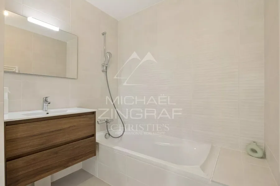ANTIBES – DUPLEX DERNIER ÉTAGE – TERRASSES SUD – RÉSIDENCE RECENTE - 9