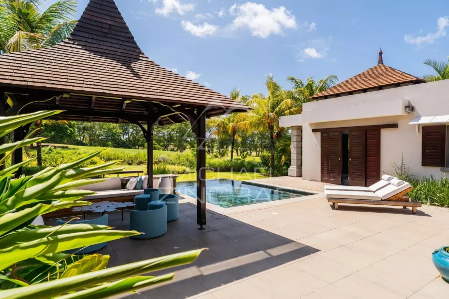Élégante villa contemporaine face au golf - Bel Ombre - 6