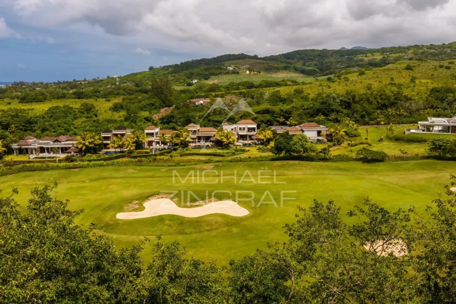 Élégante villa contemporaine face au golf - Bel Ombre - 4
