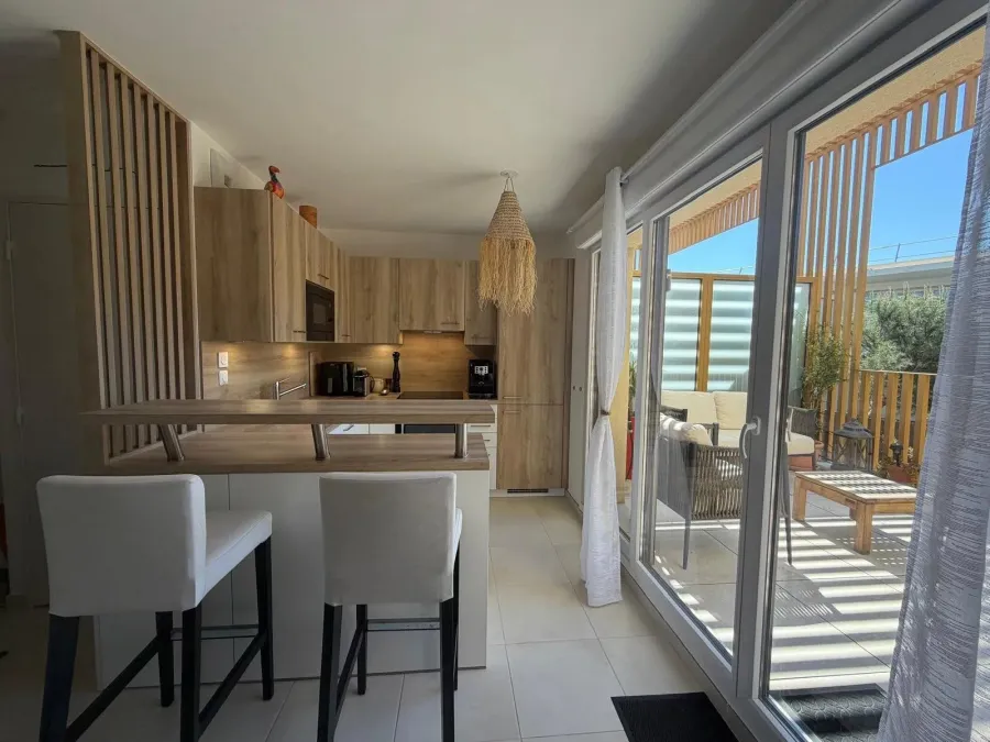 Appartement T3 avec terrasse - 4