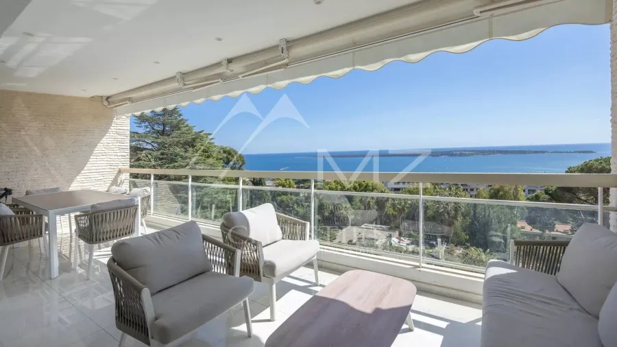 Superbe 3 pièces vue mer panoramique dans résidence de Prestige