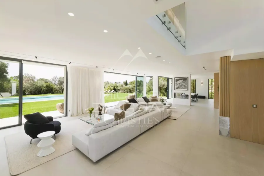 Villa contemporaine d’exception - versant ouest du Cap d’Antibes, à deux pas de l’Hôtel du Cap-Eden-Roc - 5