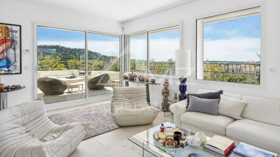 A 15 minutes à pied du centre ville, découvrez cette villa toit d'exception - 9