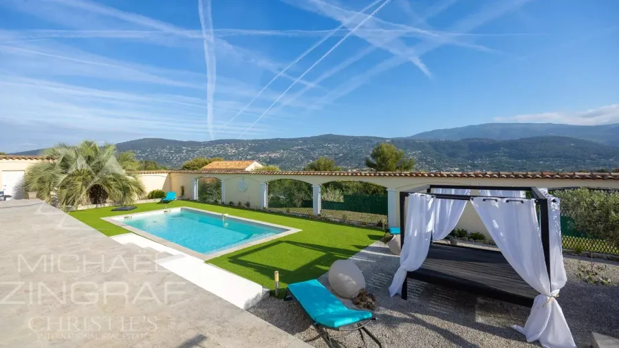 Elegante villa avec vue dégagée sur les collines - 5