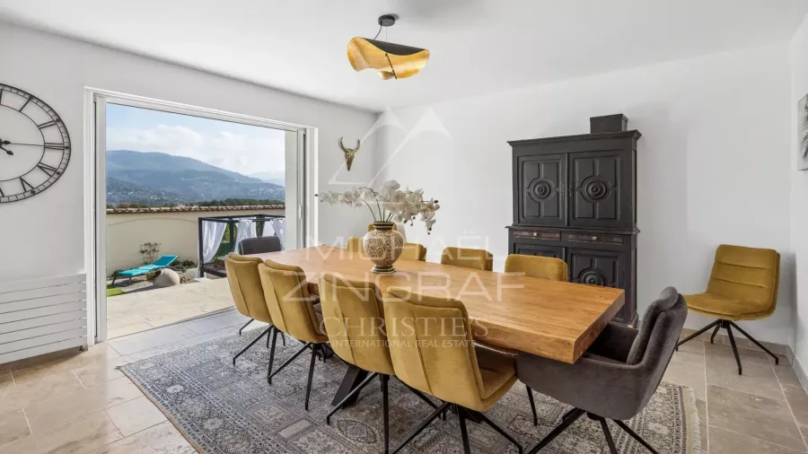 Elegante villa avec vue dégagée sur les collines - 9