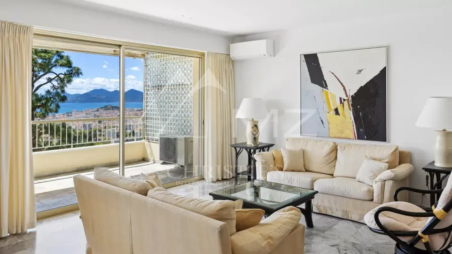 Dans une résidence de standing, appartement à fort potentiel - 7