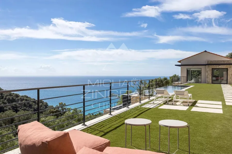 Villa contemporaine d’exception – Vue panoramique mer – Roquebrune-Cap-Martin