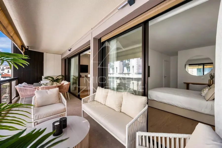 CANNES BANANE – APPARTEMENT 2 PIÈCES RÉNOVÉ AVEC TERRASSE ET GARAGE - 2