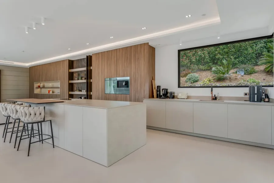 Superbe propriété contemporaine avec une magnifique vue sur la mer à Escalet - 5