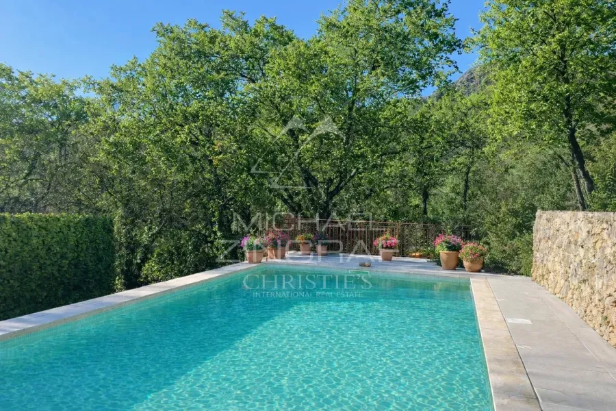 Tourrettes-sur-Loup : Villa au calme avec vue dégagée à proximité du village - 2