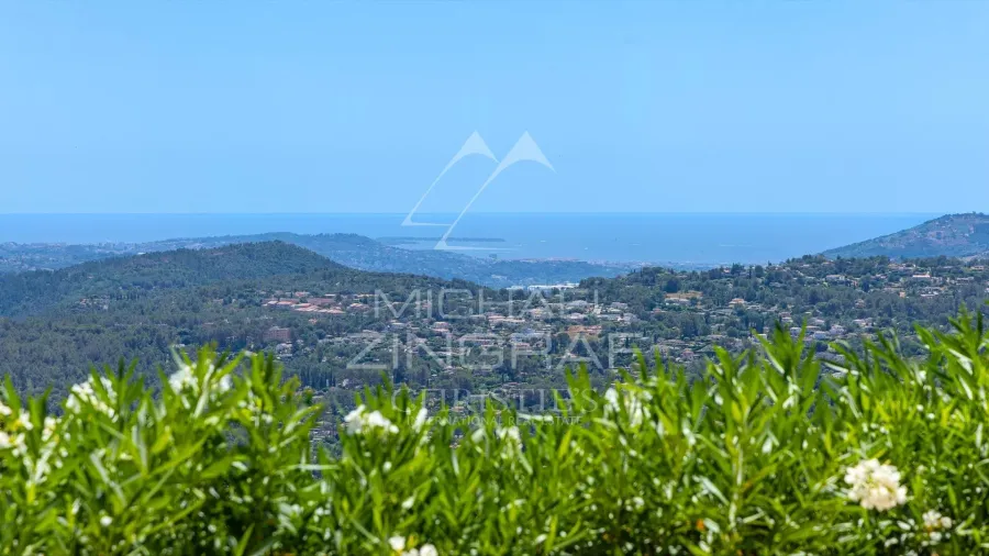Villa familiale avec vue panoramique dans un domaine résidentiel - 3