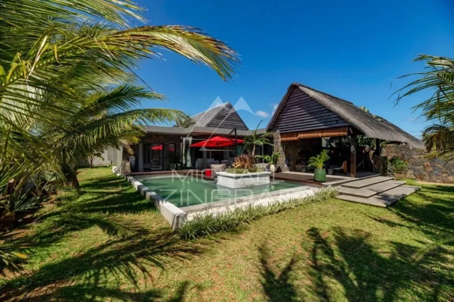 Villa de Luxe 4 Chambres au Style Balinais | Proche Grand Baie