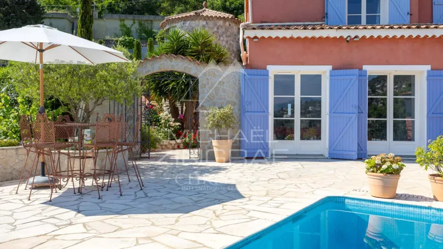 PROPRIÉTÉ DE CHARME VUE MER SECTEUR LES TERMES - 4