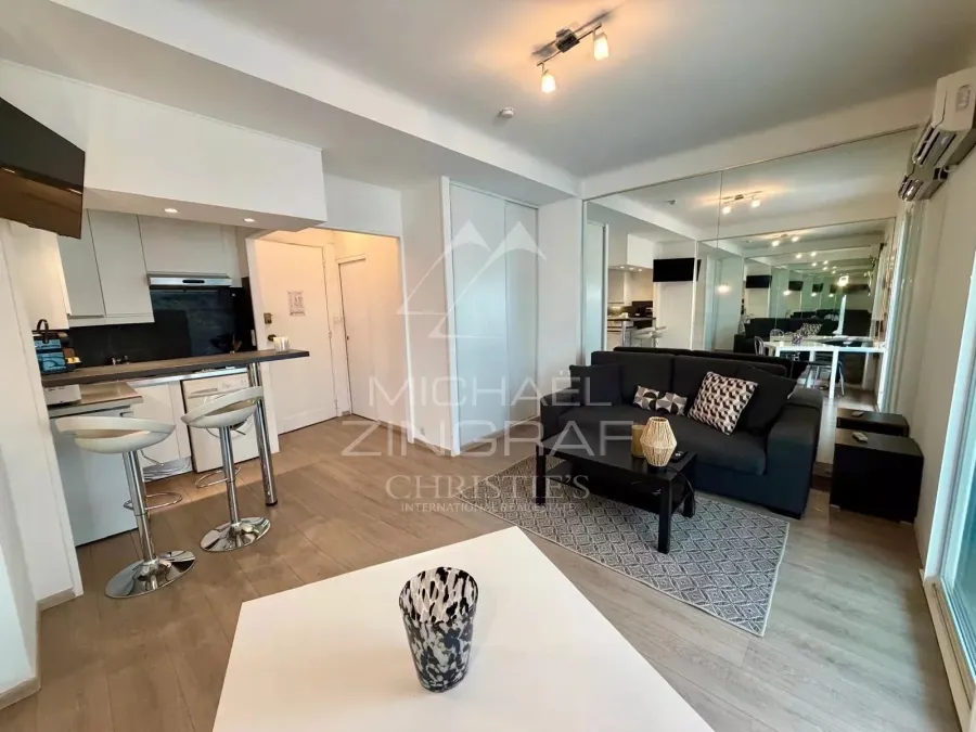 Cannes – Proche Croisette - Studio d’exception avec balcon, aperçu mer et garage - 3