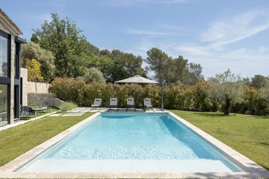 Propriété de charme avec prestations haut de gamme à Valbonne - 2
