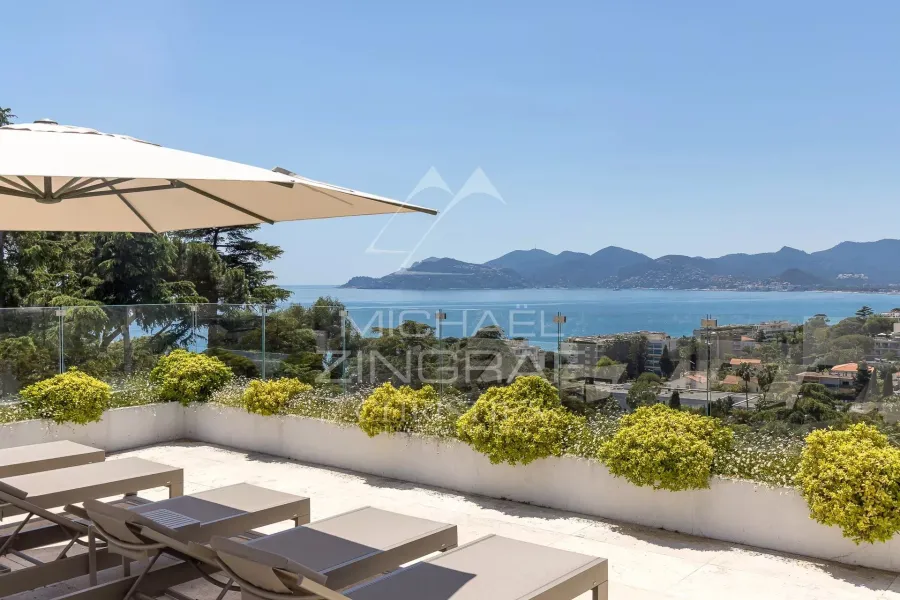 Cannes - Croix des Gardes - Vue mer panoramique et Esterel - 2