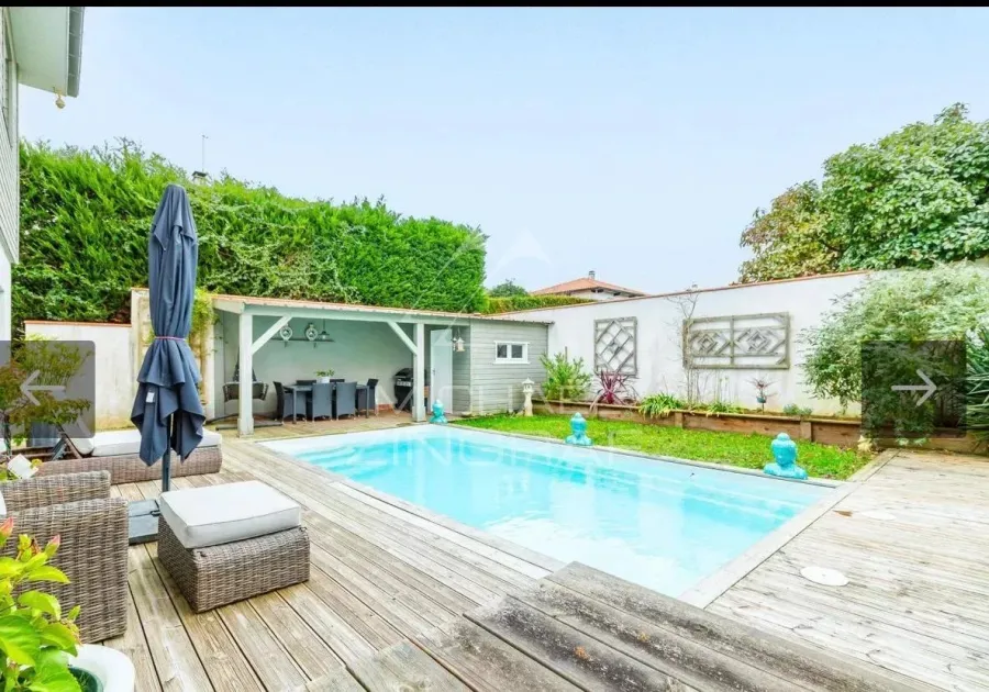 Appartement T4 lumineux avec piscine privative - 4