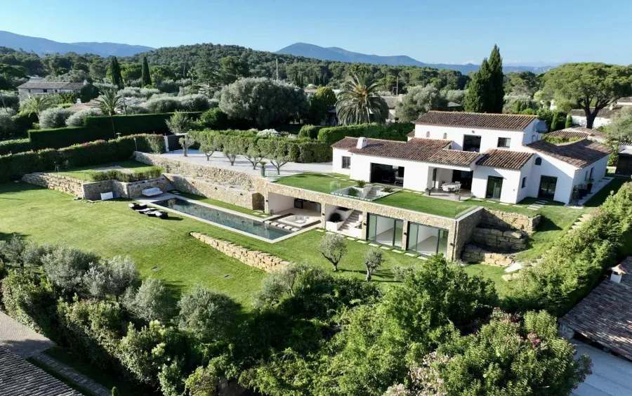 Propriété d'exception à vendre : Luxe et confort au rendez-vous - 9