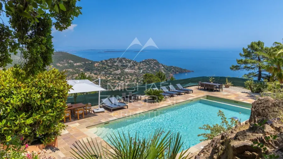 Proche Cannes - Propriété familiale