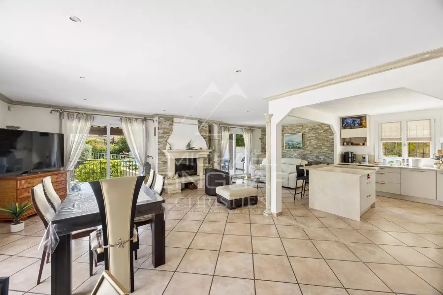 Cagnes-sur-Mer – Villa familiale avec piscine et aperçu mer - 7