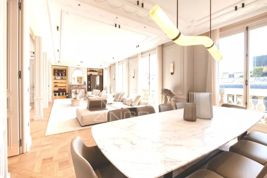 A vendre - Appartement 3 Suites - Paris 8eme - Triangle d'Or - Clim - Refait à neuf - 3