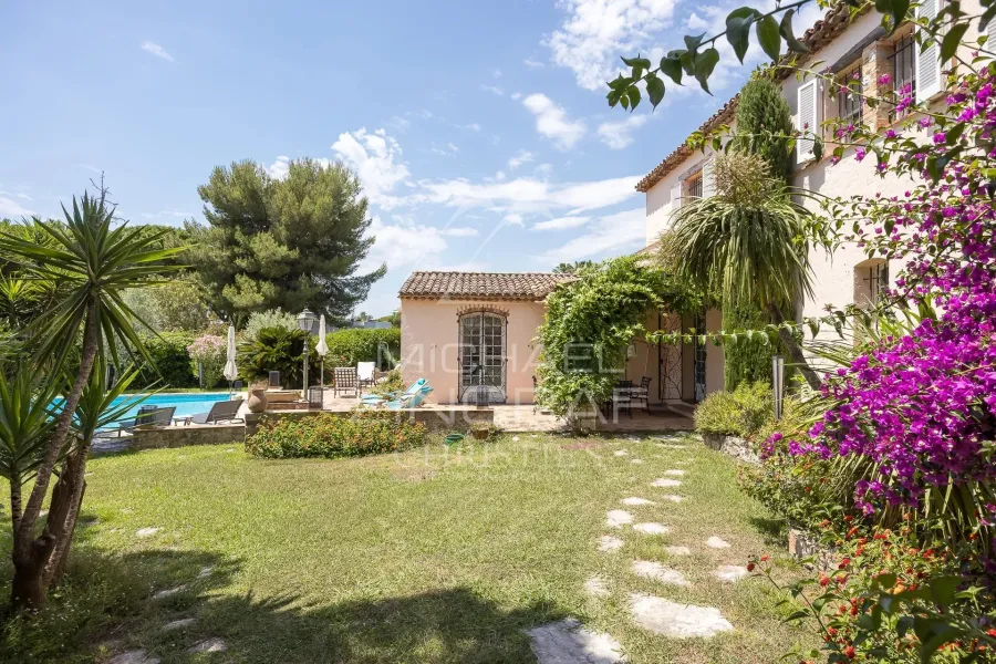 Cap d'Antibes - Superbe villa a pied des plages - 4