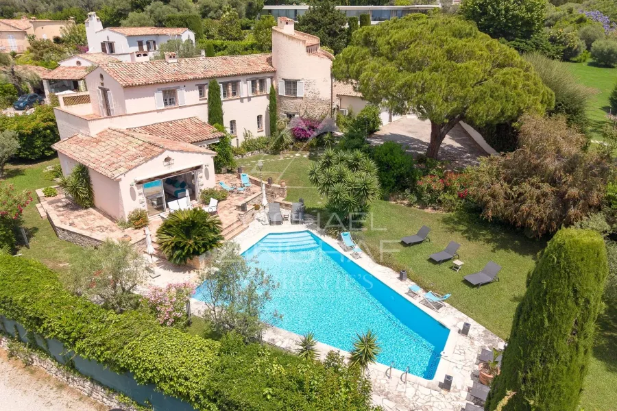 Cap d'Antibes - Superbe villa a pied des plages