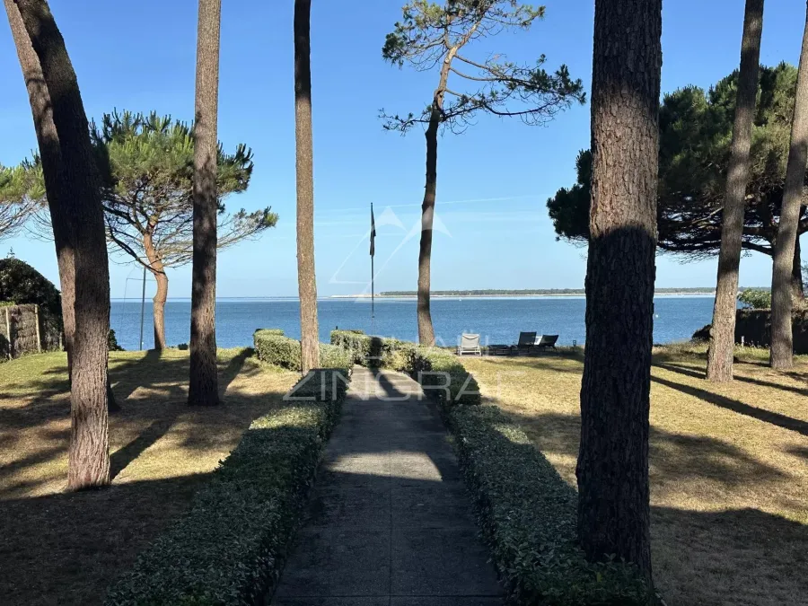 Villa exceptionnelle en première ligne Pyla sur Mer