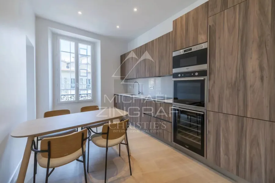 Superbe appartement de 5 pièces m² – Quartier du Port - 2