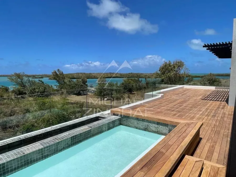 Penthouse d’Exception avec Vue Mer