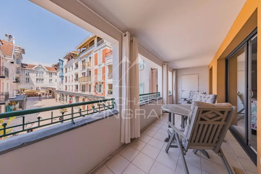 Arcachon hyper-centre — Appartement T3 aux beaux volumes - 2
