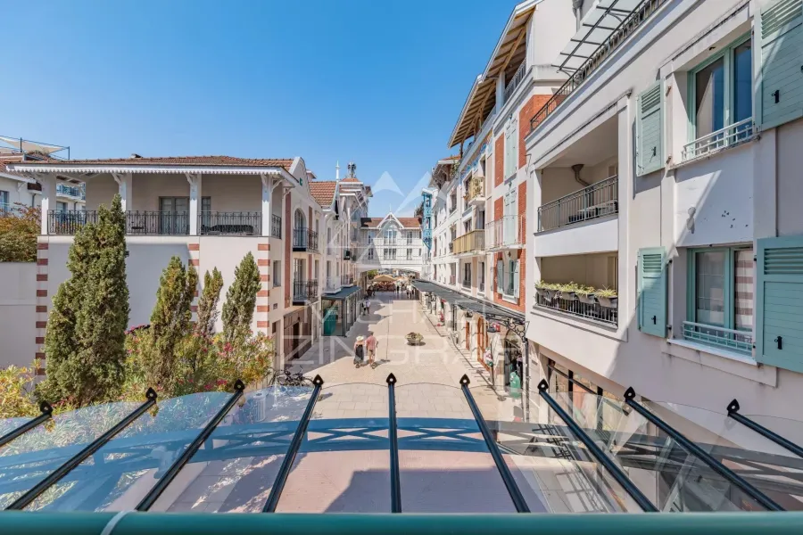 Arcachon hyper-centre — Appartement T3 aux beaux volumes