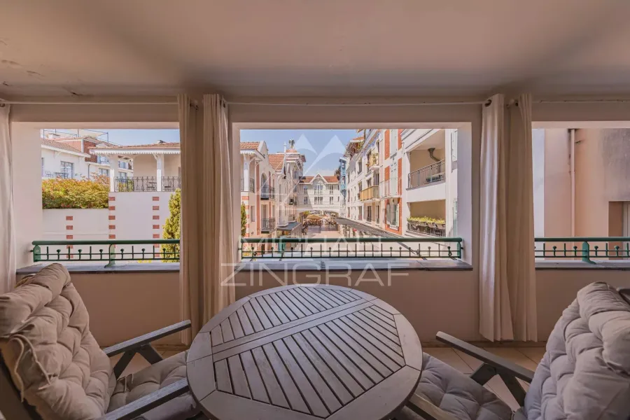 Arcachon hyper-centre — Appartement T3 aux beaux volumes - 3