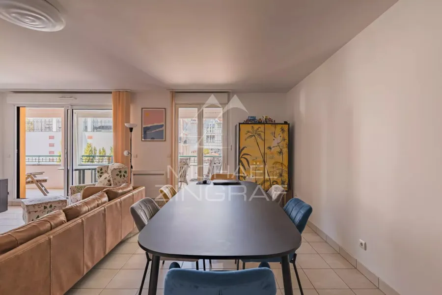 Arcachon hyper-centre — Appartement T3 aux beaux volumes - 6
