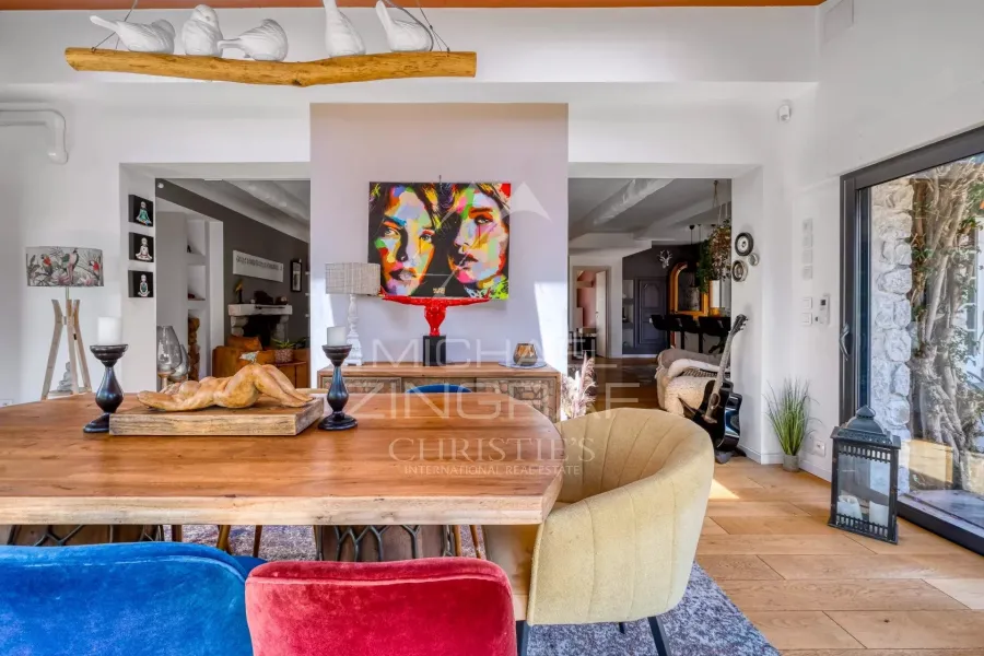 Tourrettes-sur-Loup – Élégante villa provençale à pied du village - 9