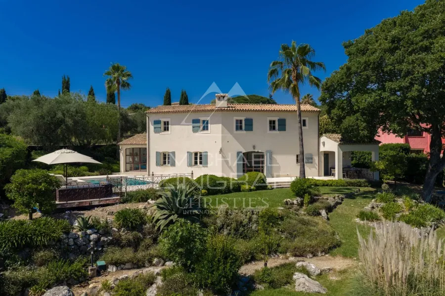 Biot – Villa provençale avec vue dégagée jusqu'à la mer