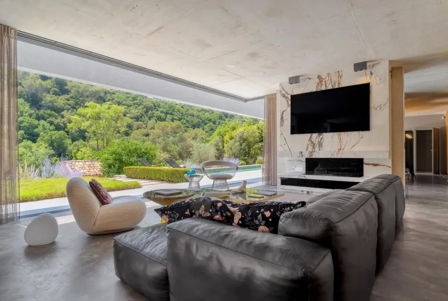 Valbonne - Villa contemporaine au cœur d'un écrin de verdure - 4