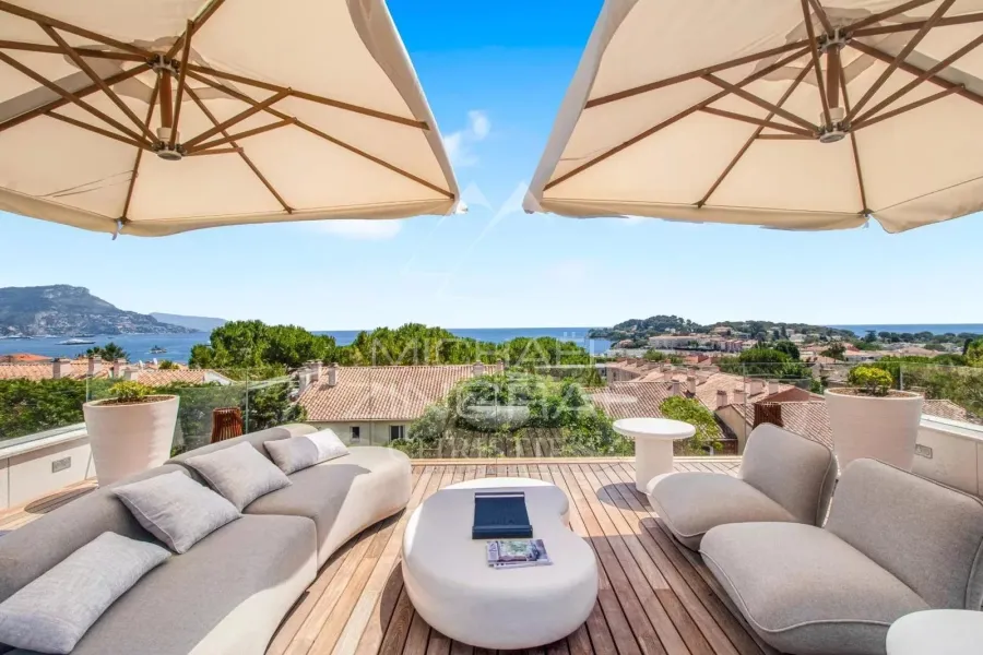 Villa à l'élégance contemporaine au cœur de Saint-Jean-Cap-Ferrat - 4