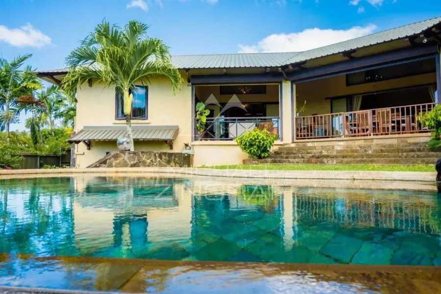 Villa d'Exception avec Vue Panoramique au sein d'un Domaine Résidentiel Prestigieux - 4