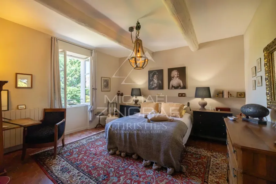Exclusivité - Proche de l'Isle-sur-la-Sorgue - Magnifique maison de maître rénovée avec piscine - 6