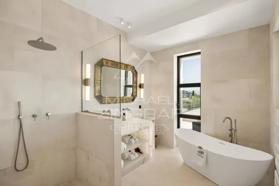 Super-Cannes – Superbe  contemporaine avec vue mer panoramique – Domaine privé - 9