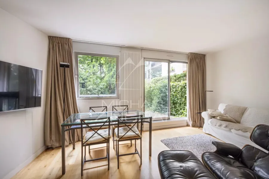 A vendre - 2 Pièces - Inkermann-  Jardin - Lycée Pasteur- Bon état - 4