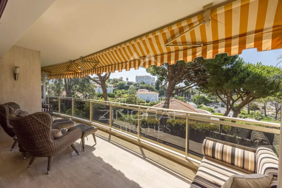 Cap d’Antibes – Une adresse d’exception à deux pas de la mer - 8