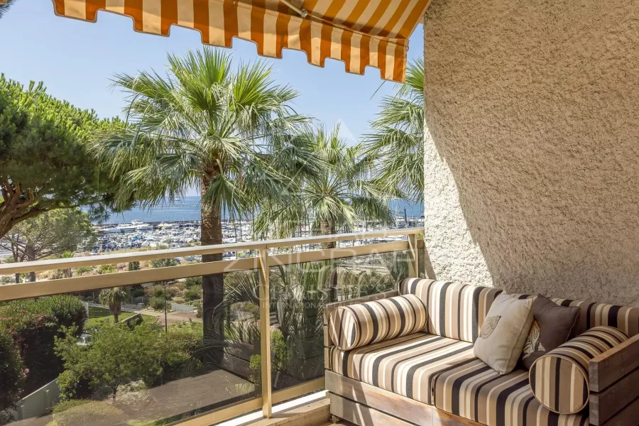 Cap d’Antibes – Une adresse d’exception à deux pas de la mer - 2